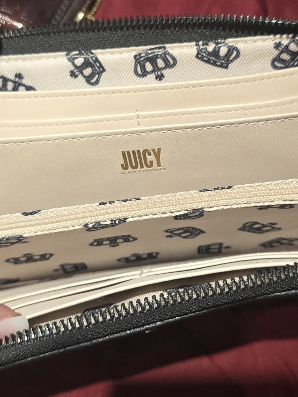Wallets - Picture 3 of 6